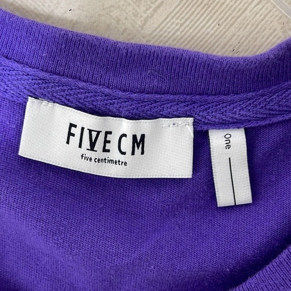 ❤️ FIVE CM Retro cropped Tshirt Size 1 - Picture 4 of 4